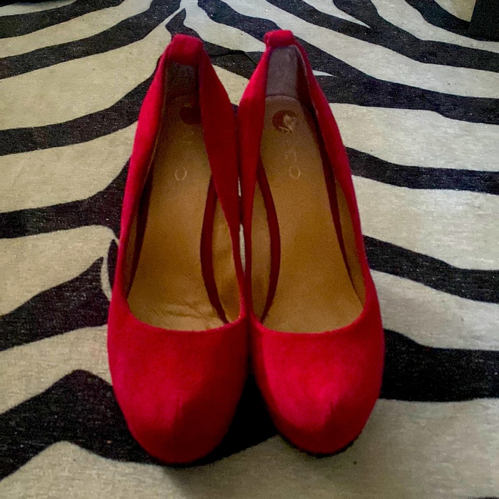Aldo fire engine red platform wedges suede